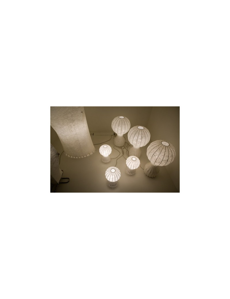 Gatto table lamp Flos white color S / L top view Gatto table lamp Flos white color S / L top view