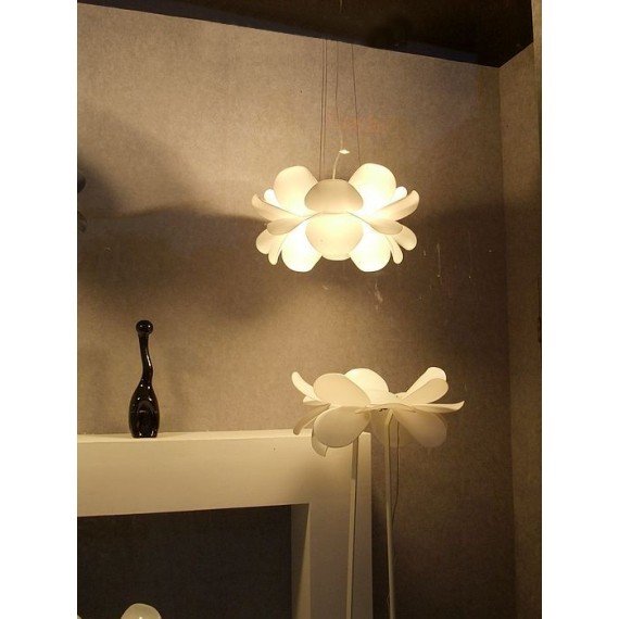 Infiore Pendant Lamp Lamp Estiluz white color side view