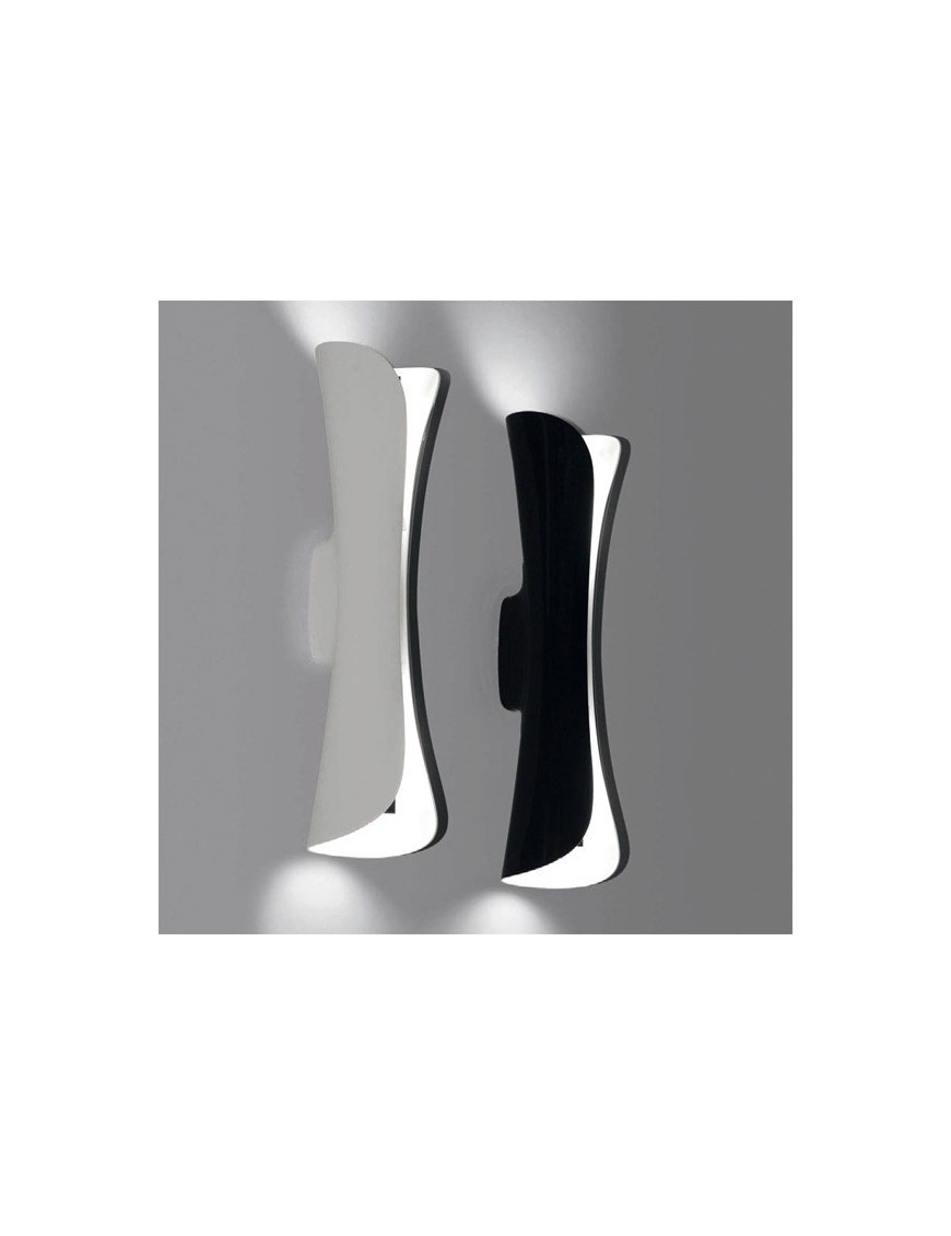 Cadmo wall lamp Artemide white color / black color side view Cadmo wall lamp Artemide white color / black color side view