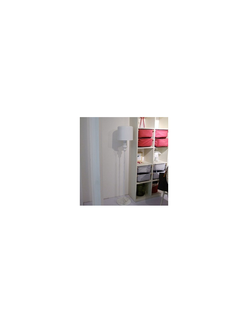 Eva floor lamp Masiero white color front view Eva floor lamp Masiero white color front view