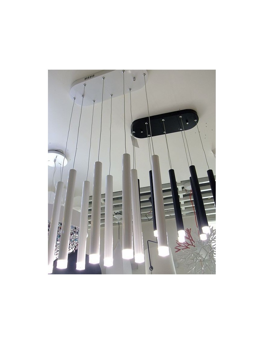 Shooting Star LED pendant or ceiling lamp Lumiven white color / black color 8 lights side view Shooting Star LED pendant or ceiling lamp Lumiven white color / black color 8 lights side view