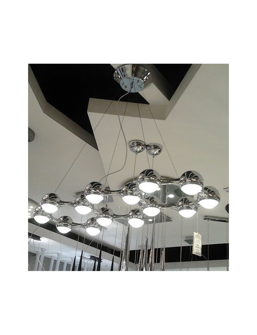 Link LED pendant lamp Lumiven chrome color 14 bulbs side view Link LED pendant lamp Lumiven chrome color 14 bulbs side view